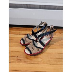 Fly London Women's Ydel Perf Tan Black/ Red Sandal Ankle Strap- EUR 39- 8-8.5 Us